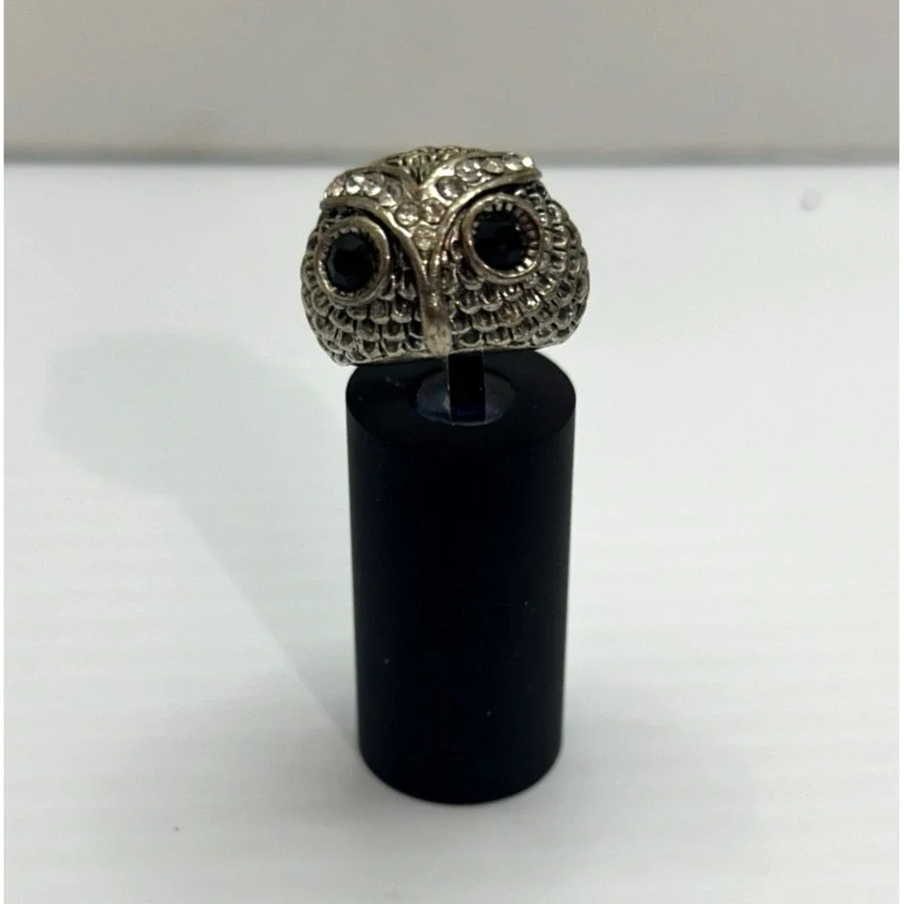 Owl Ring detailed Silver Tone Rhinestone Eyes Statement Ring Size ~5.5‎